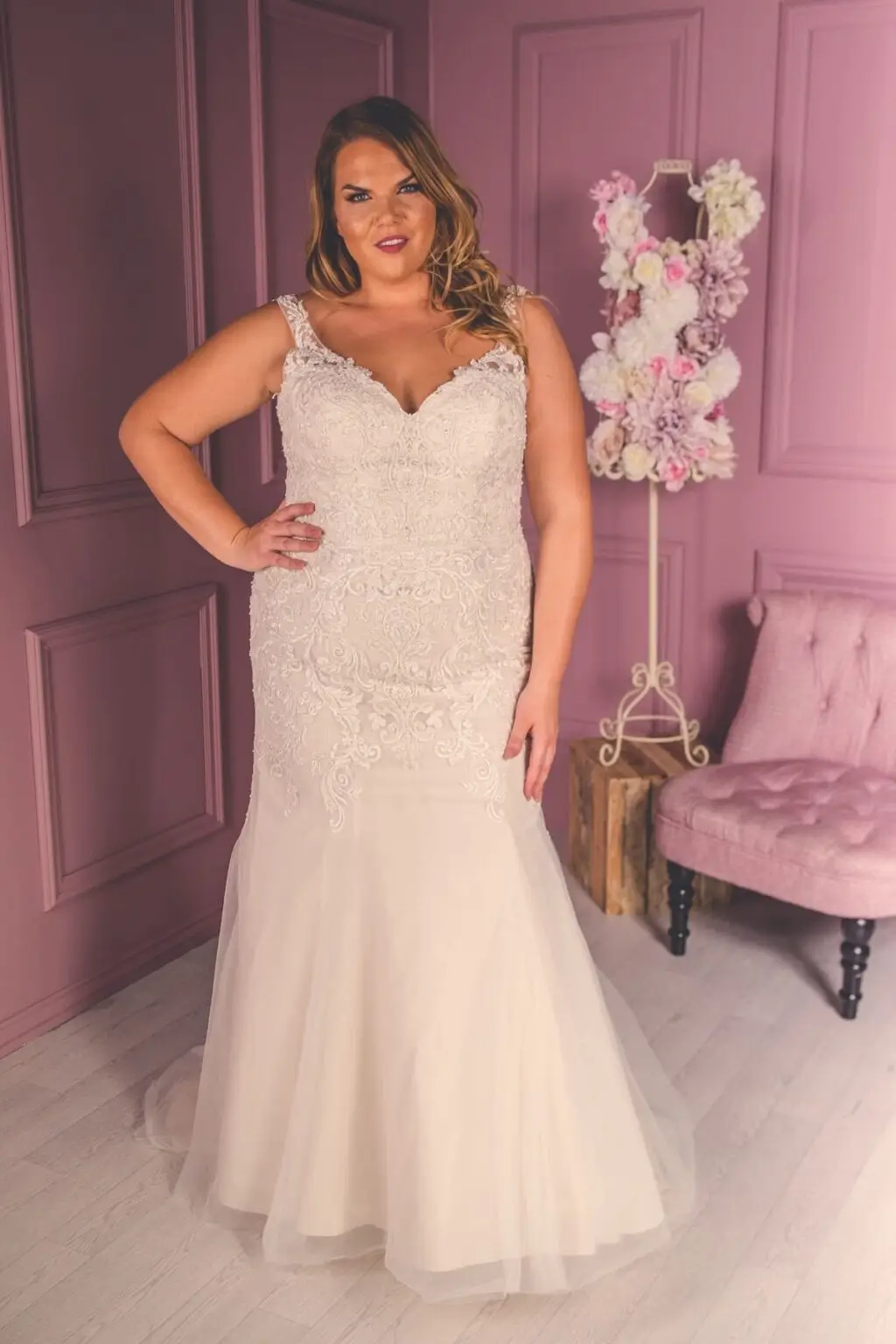 BE40 Victoria Kay Beauty plus size bridal