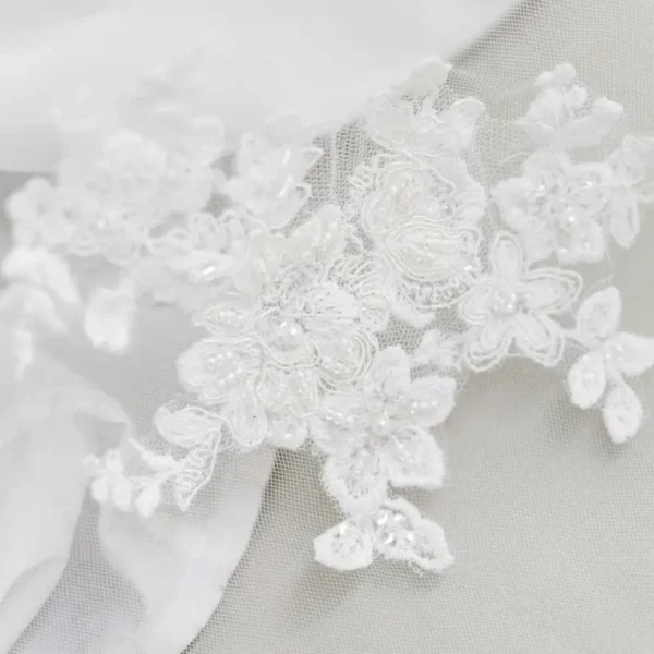 Pescara Single Tier Joyce Jackson Veil lace