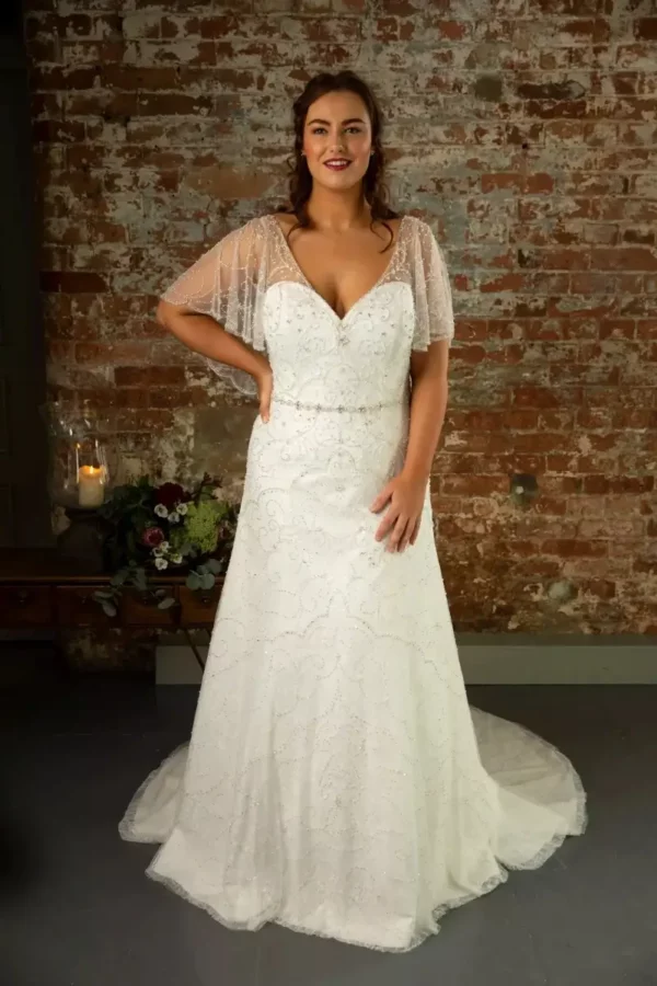 Blythe TC-W310A True Curves wedding dress