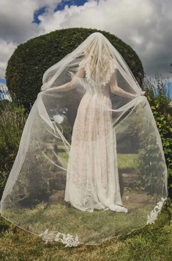 Winterberry Single Tier Joyce Jackson Veil