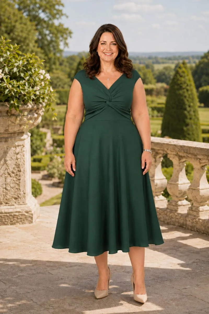 EBED112 &ndash; Curvy Occasionwear Dress &ndash; Emma Bridals