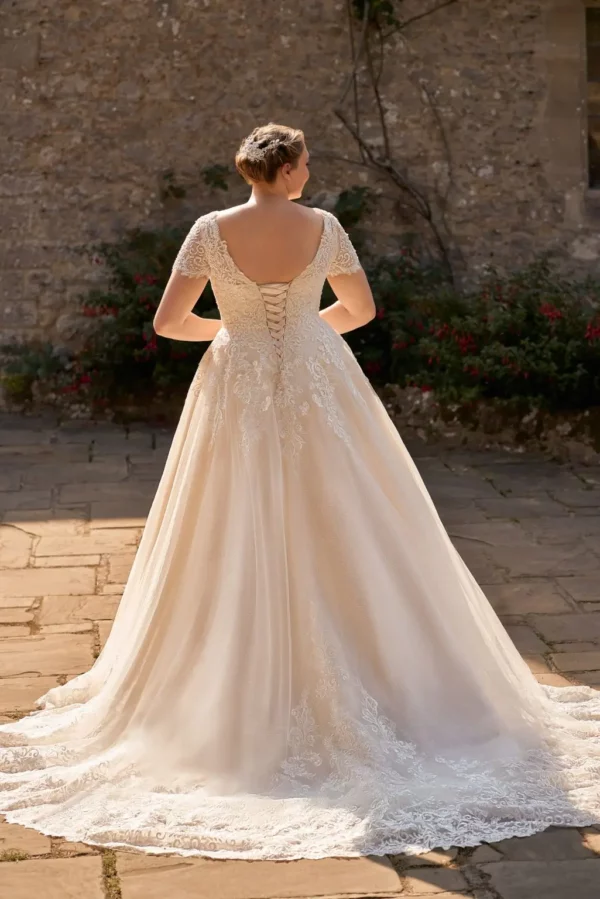 Envy by Phoenix Elisabeth PH8035 back