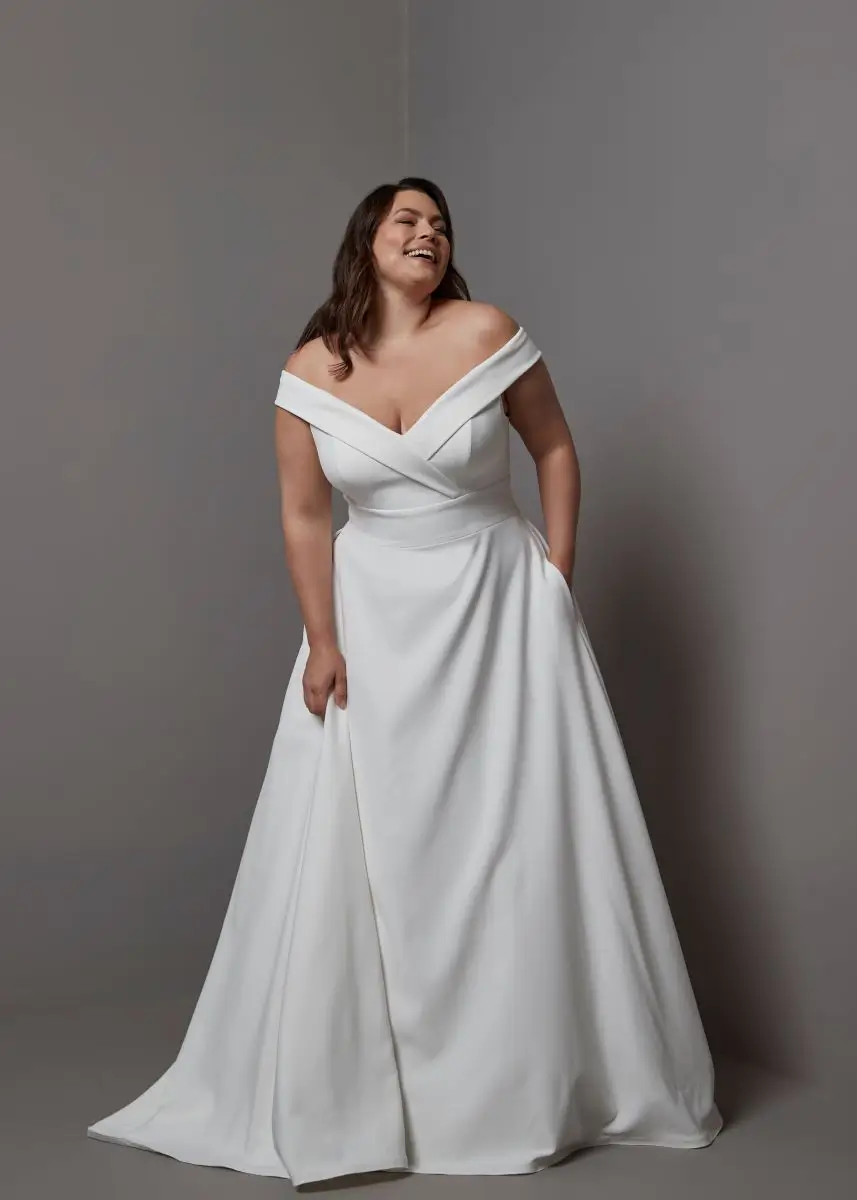 Nova Rae Romantica Silhouette curvy bridal