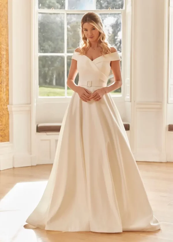 Romantica of Devon Marilyn wedding dress