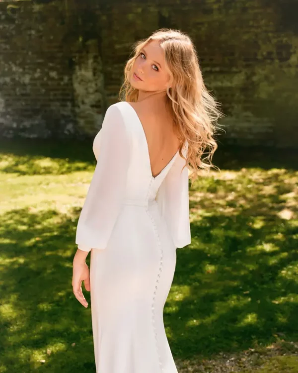 Phoenix Gowns Polly PH3127 wedding dress back detail