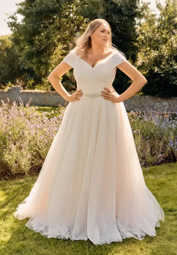 Envy by Phoenix Elise PH8211 wedding dress
