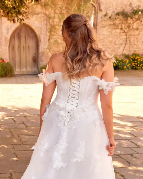 Envy by Phoenix Ella PH8216 wedding dress back detail