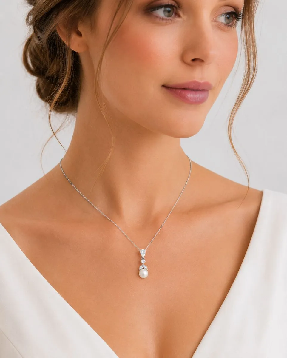1642 Graceful Pearl Necklace Cubic Zirconia - Athena