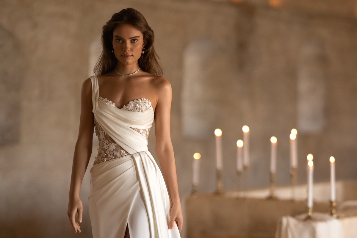 Eva Lendel  763 wedding dress