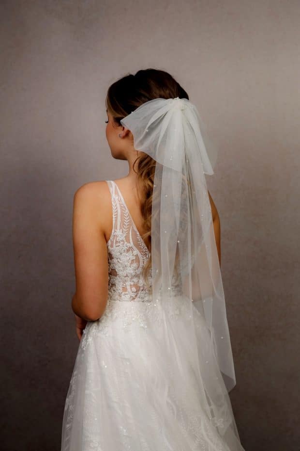 QW204 Long Bow Veil Richard Designs