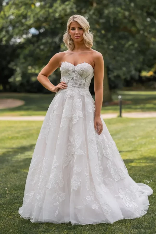 Dara DC6117 Danielle Couture