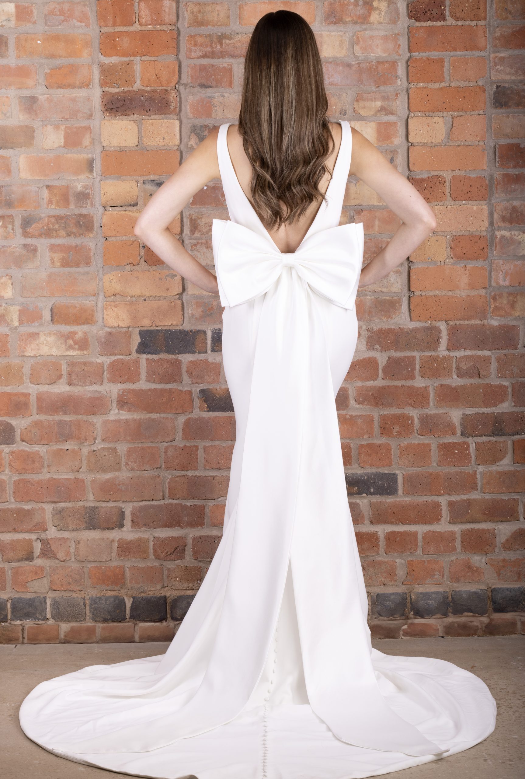 The Perfect Bridal Company PBA2041 Large Satin Detachable Bow