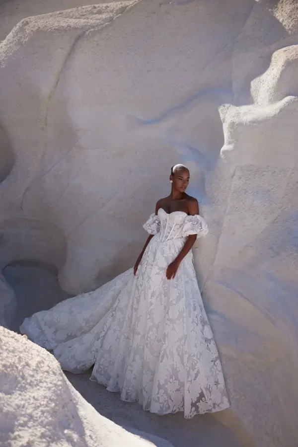 Eva Lendel Begonia Wedding Dress with Off-Shoulder Elegance - Wedding Dress  Shops York - The Bridal Affair