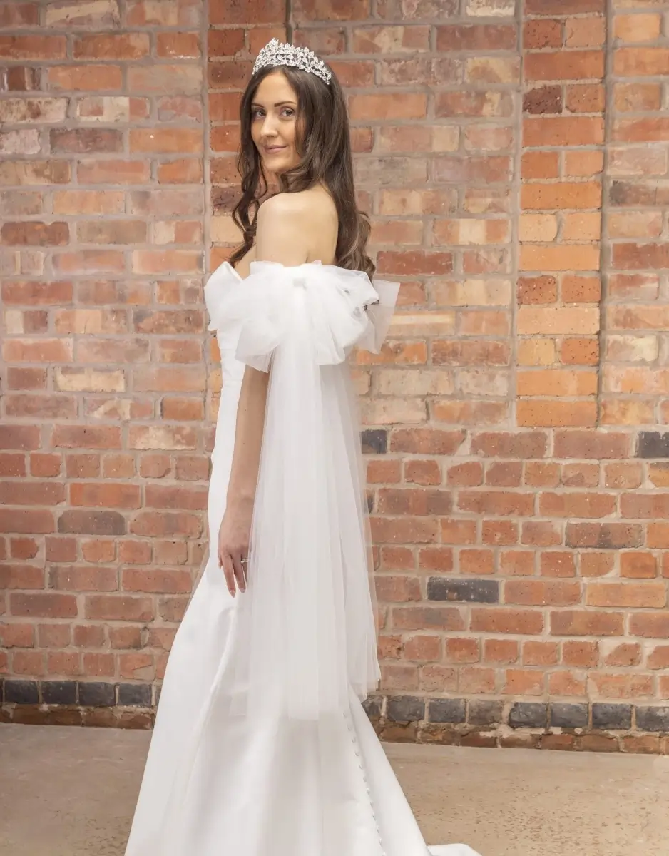 The Perfect Bridal Company PBA2040 Tulle Bow Cuffs