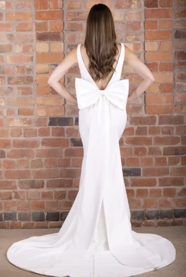 The Perfect Bridal Company PBA2041 Large Satin Detachable Bow
