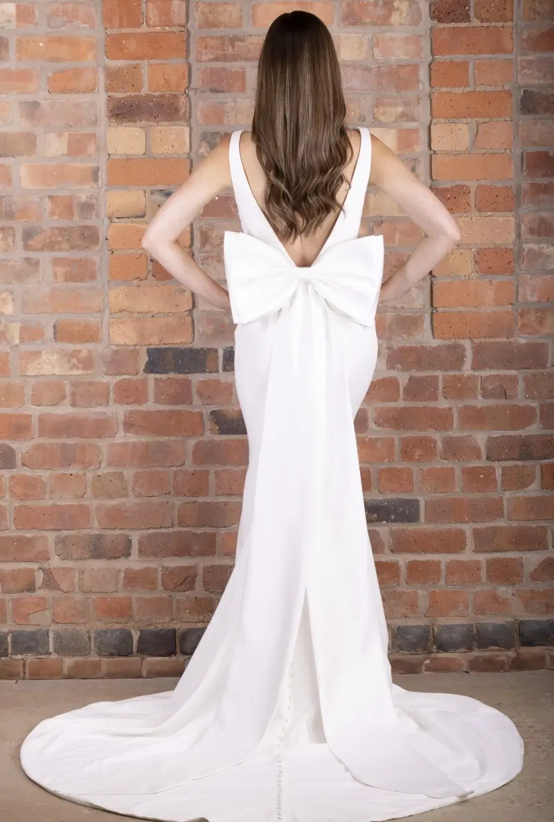 The Perfect Bridal Company PBA2041 Large Satin Detachable Bow