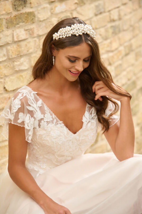 Richard Designs TR2732A Statement Clustered Pearl Double Row Headband