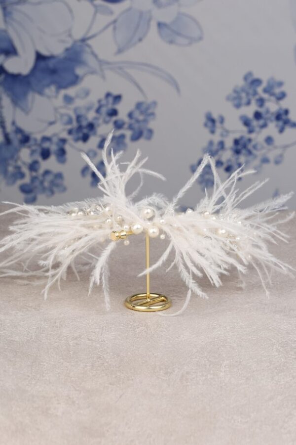 Richard Designs TR2817A Ortega Feather Crown