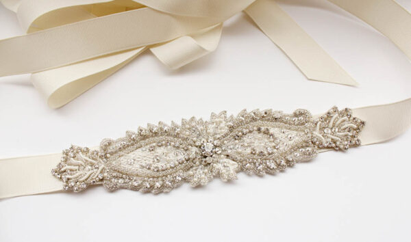 RD-Belt 060 Silver & Pearl Central Belt