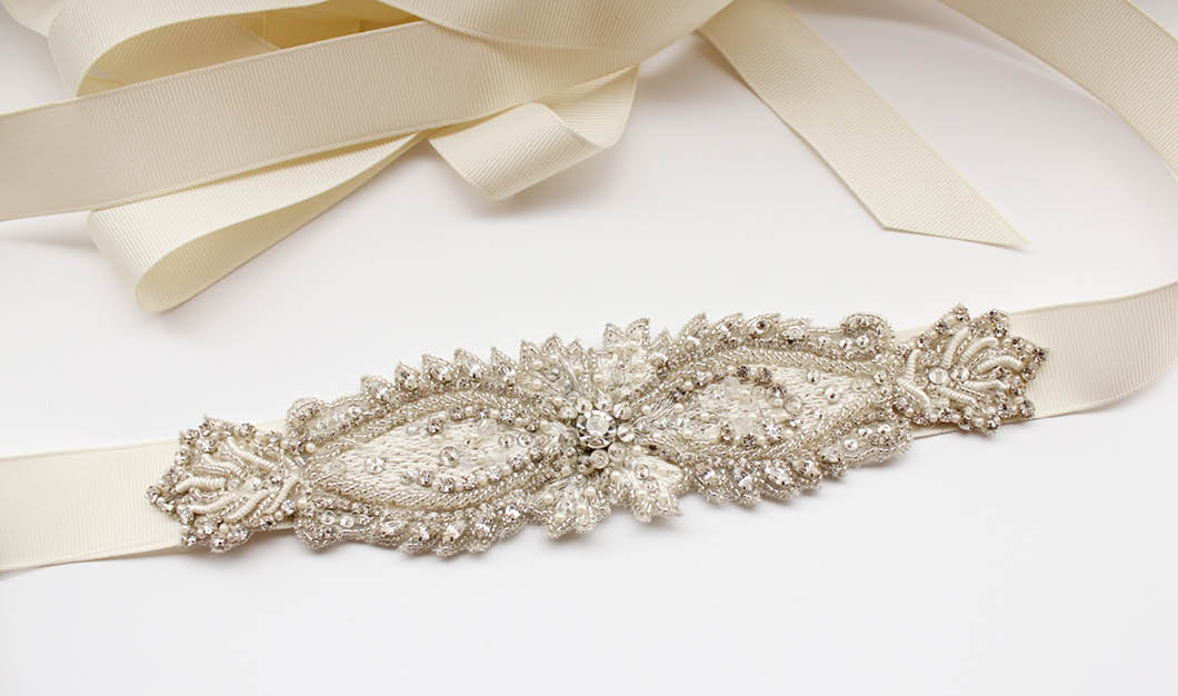 RD-Belt 060 Silver & Pearl Central Belt