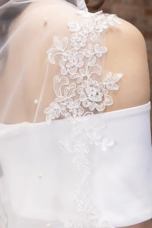 PBV9034 The Perfect Bridal Company Veil detail