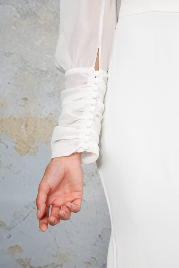 RDBE019 Modern Chiffon Full Length Sleeve with Ruched Cuff Detailing