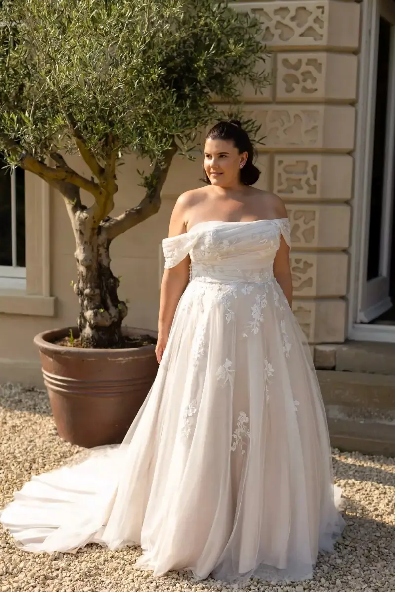 Sage TC-W506 True Curves wedding dress