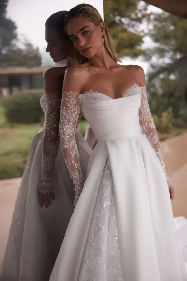 Aston Eva Lendel