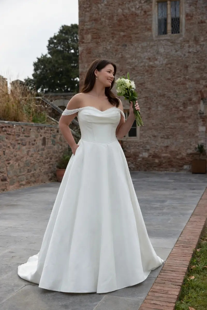 Romantica of Devon Bryce wedding dress