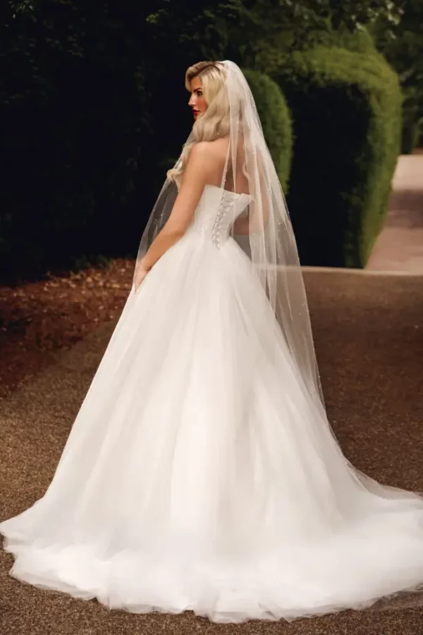 Daphne DC2135 Danielle Couture back with matching veil