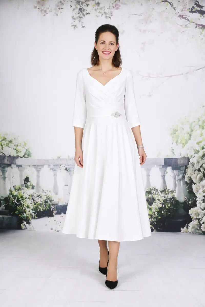 EB7778 &ndash; Tea-Length & Mini Wedding Dress