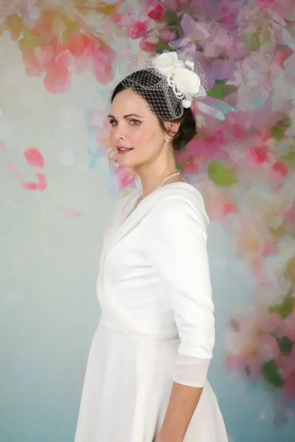 EBED068 &ndash; Tea-Length & Mini Wedding Dress