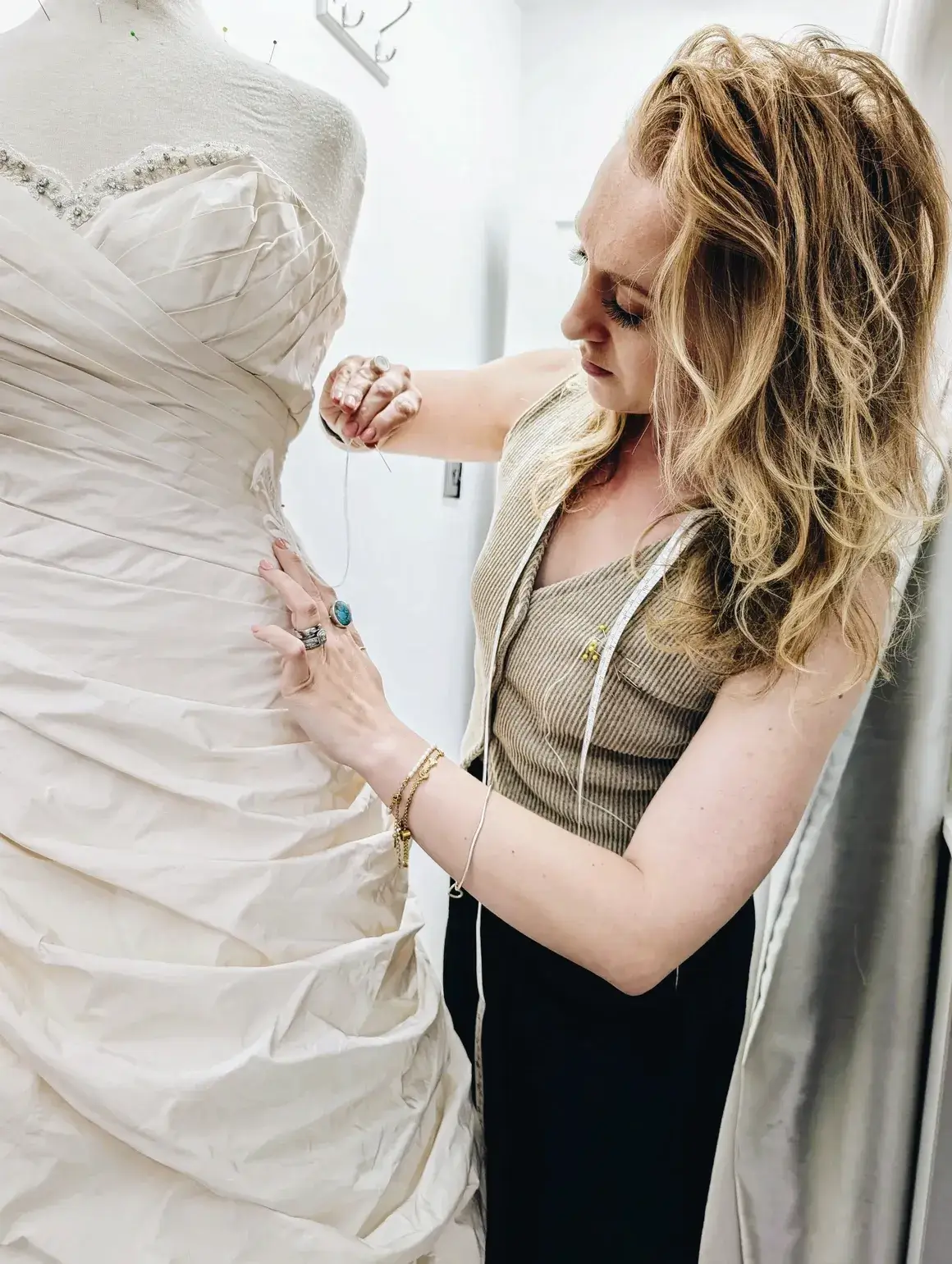 Aim&eacute;e&rsquo;s Alterations (North Yorkshire)